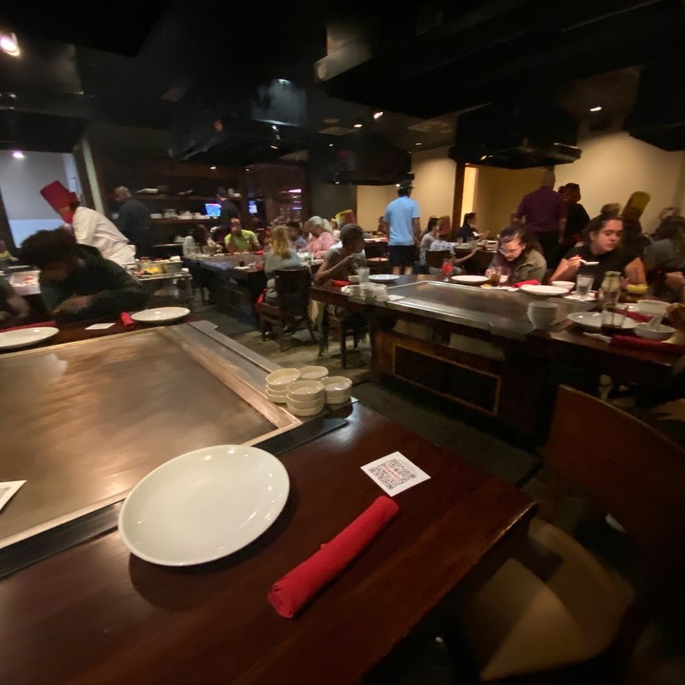 Samurai - Ambiance at hibachi table - Steakhouses Near Me - Miami, Florida Samurai - Ambiance at hibachi table - Steakhouses Near Me - Miami, Florida