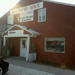 Beach To Bay Seafood Company - Small, locally sourced seafood at B2B Seafood Company.