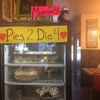 Crystal Cafe - Diners Near Me - Iola, Wisconsin
