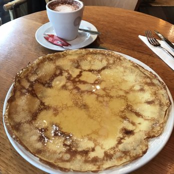 Le Laffitte - Crepe topped with some Grand Marnier. So beautiful - Bars Near Me - Paris, 75 Le Laffitte - Crepe topped with some Grand Marnier. So beautiful - Bars Near Me - Paris, 75