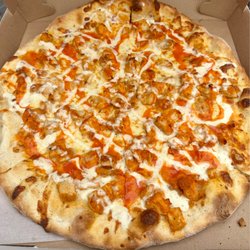 Maria's Pizza & Subs - Buffalo Chicken Pizza