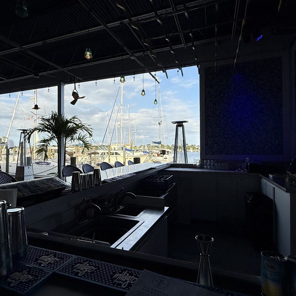 The Pearl Waterfront Bar - Wine Bars Near Me - Stuart, Florida The Pearl Waterfront Bar - Wine Bars Near Me - Stuart, Florida