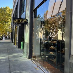 KEEN Garage - Palo Alto