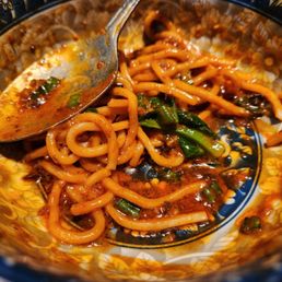Dan Dan Mein (peanut Sauce)《担担面》