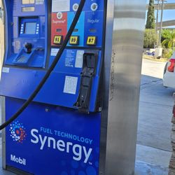 Mobil - One of the p pumps that never work