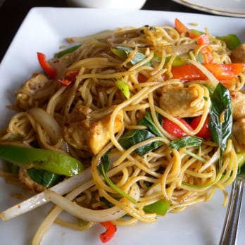 Daisy Mint - Spicy Spaghetti w/Tofu - Thai Near Me - Pasadena, California