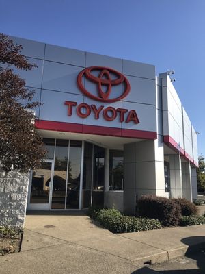 FOLSOM LAKE TOYOTA - Updated October 2025 - 98 Photos & 340 Reviews ...