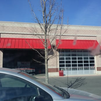 Costco - Outside - Wholesale Stores Near Me - Chicago, Illinois