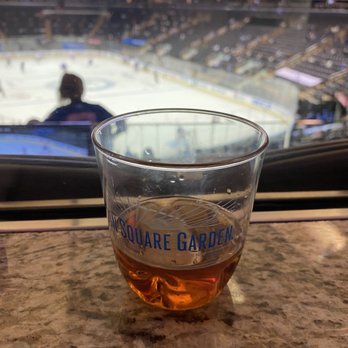 Madison Club Lounge - $28 Bourbon?! - Lounges Near Me - New York, New York