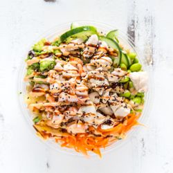 Poke Bros. - High Tide
Chicken, Shrimp, Edamame, Carrots, Pineapple, Green Onion, Avocado, Corn, Cucumber, Sriracha Aioli, Sweet Soy, OG Sauce