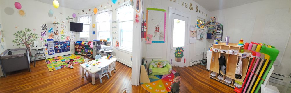 Sunshine And Smiles Home Daycare - childcare center in Bridgeport, CT