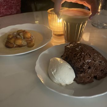 Libertine - Chocolate mousse and apple tarte - French Near Me - New York, New York Libertine - Chocolate mousse and apple tarte - French Near Me - New York, New York