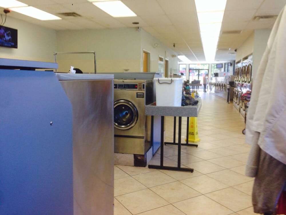 COIN LAUNDRY Updated November 2024 4800 State Ave, Kansas City