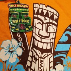 2017, T-shirt & medal.