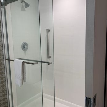 Home2 Suites by Hilton Turlock - Shower - Hotels Near Me - Turlock, California