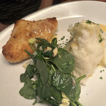Nick's South Lake Avenue - Alaskan Halibut - American Near Me - Pasadena, California Nick's South Lake Avenue - Alaskan Halibut - American Near Me - Pasadena, California