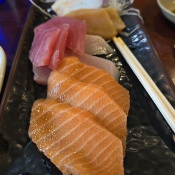 Fuji Sushi - Sushi Bars Near Me - Elk Grove, California