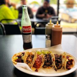 El Rumbero Taqueria - Street tacos