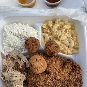 Bubba's BBQ & Bash - B&B Combo plate with coleslaw & macaroni and cheese. - Barbeque Near Me - Spartanburg, South Carolina Bubba's BBQ & Bash - B&B Combo plate with coleslaw & macaroni and cheese. - Barbeque Near Me - Spartanburg, South Carolina