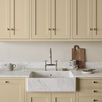 Seattle Cabinets - Discover 5 beautiful farmhouse kitchen styles featuring natural textures and shaker cabinets. - Kitchen & Bath Near Me - Kent, Washington Seattle Cabinets - Discover 5 beautiful farmhouse kitchen styles featuring natural textures and shaker cabinets. - Kitchen & Bath Near Me - Kent, Washington