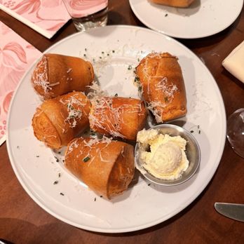 Mirabelle - Popovers - Comfort Food Near Me - Excelsior, Minnesota