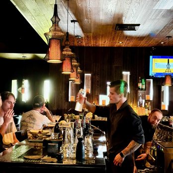 Starfish - Cocktail lounge - Asian Fusion Near Me - Laguna Beach, California