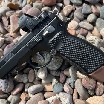Dual Hammer Industries - SP-01 milled by Dual Hammer for direct mount SRO. - Gunsmith Near Me - Inglewood, California Dual Hammer Industries - SP-01 milled by Dual Hammer for direct mount SRO. - Gunsmith Near Me - Inglewood, California