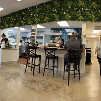 Lani Moku Grill - Inside - Hawaiian Near Me - Springfield, Oregon