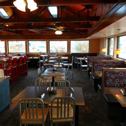 Pizza Hut - New interior dining room