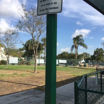 Polliwog Park - Parks Near Me - Manhattan Beach, California Polliwog Park - Parks Near Me - Manhattan Beach, California