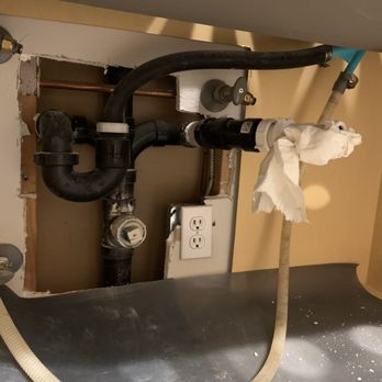 Jafco Plumbing and Sewer - Before Jafco came and lowered the drain line. - Plumbing Near Me - Seattle, Washington Jafco Plumbing and Sewer - Before Jafco came and lowered the drain line. - Plumbing Near Me - Seattle, Washington