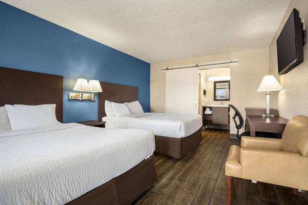 CLOSED - Red Roof Inn Kingman by null