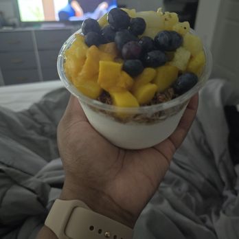 Smoothie King - Mango, blueberries, and pineapple - Juice Bars & Smoothies Near Me - Concord, North Carolina