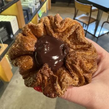 Dandelion Chocolate - Kouign-amann - Chocolatiers & Shops Near Me - San Francisco, California Dandelion Chocolate - Kouign-amann - Chocolatiers & Shops Near Me - San Francisco, California