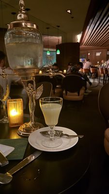 Driftwood Room by null