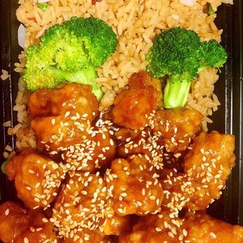 Great Wall - The chicken tastes really good!! - Chinese Near Me - Cooper City, Florida