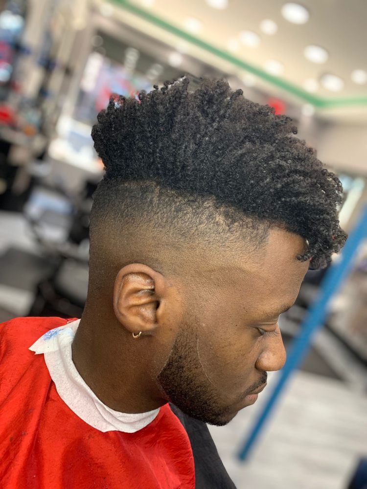 Liga Grande Dominican Barber Logo