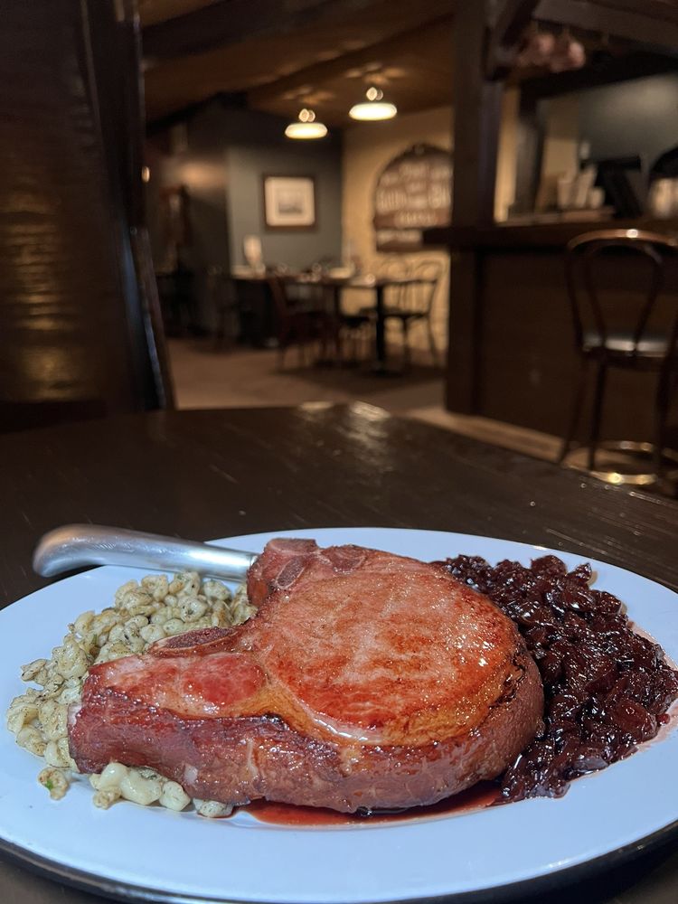 The Steerage Dining Saloon Logo