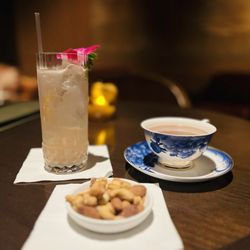 Lewers Lounge - Doxy & Paper Doll Speciality Cocktails