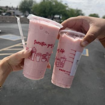 85°C Bakery Cafe-Arrowhead Ranch - Strawberry banana smoothie - Bakeries Near Me - Glendale, Arizona