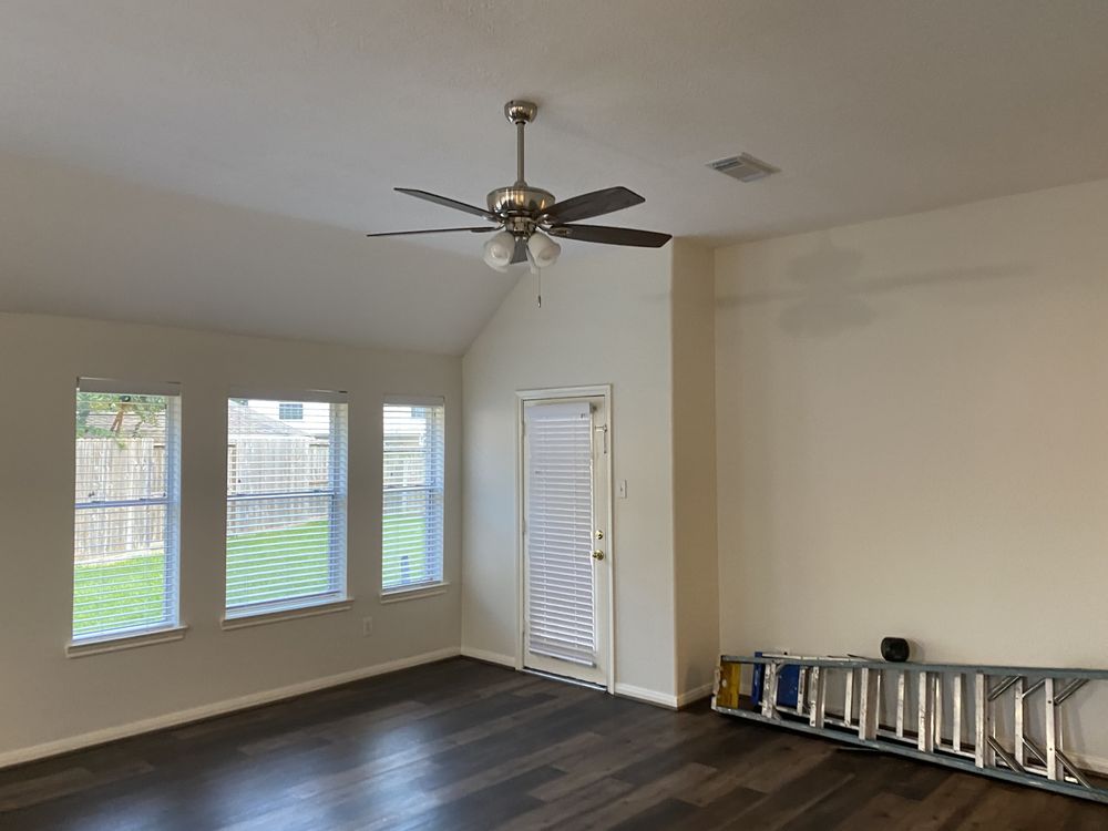 Slide of Rojo’s Custom Painting