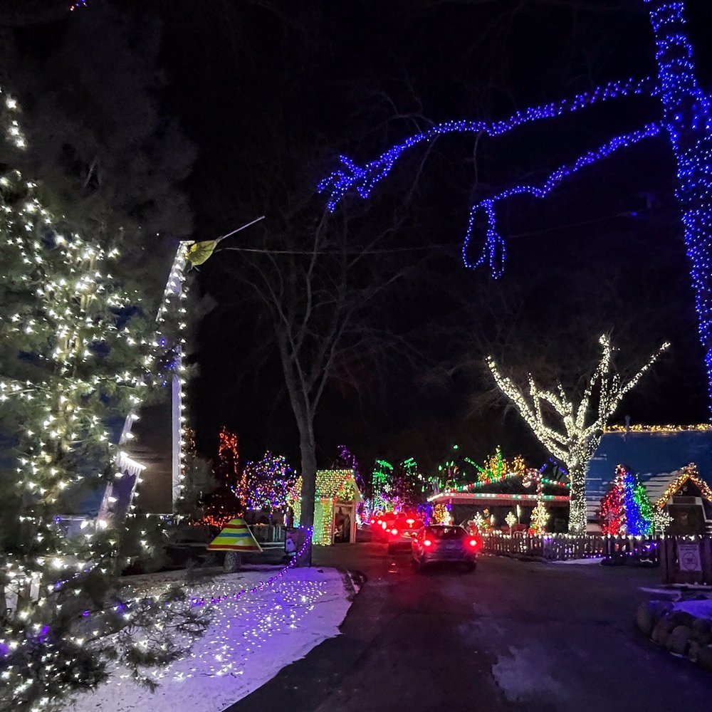 Santa's Village - Nice Christmas lights - Zoos Near Me - East Dundee, Illinois Santa's Village - Nice Christmas lights - Zoos Near Me - East Dundee, Illinois