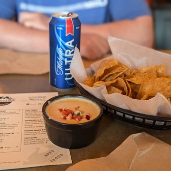 barquebc - Chips & Queso - Barbeque Near Me - Bay City, Michigan