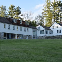 New Hampshire Mountain Inn