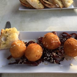 Fitzroy Street Cafe - Goat cheese balls with caramelized onions and honey, yum!