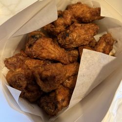 Country Chicken & Taco - Garlic soy sauce wings