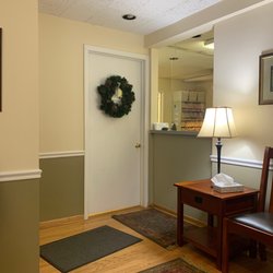 Thomas Schneider - Irving Park Periodontics - Reception waiting area