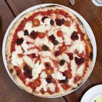 Angelini Osteria - Pizza n'duja - Italian Near Me - Los Angeles, California Angelini Osteria - Pizza n'duja - Italian Near Me - Los Angeles, California