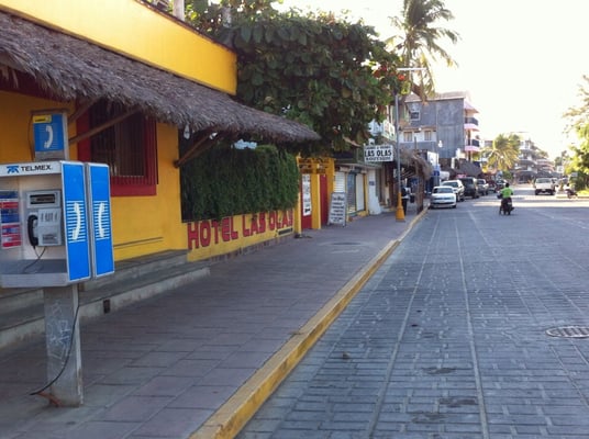 hotel las olas by null