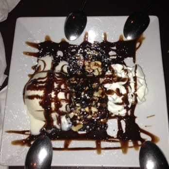 Lemoni Cafe - Brownie with ice cream - Breakfast & Brunch Near Me - Miami, Florida